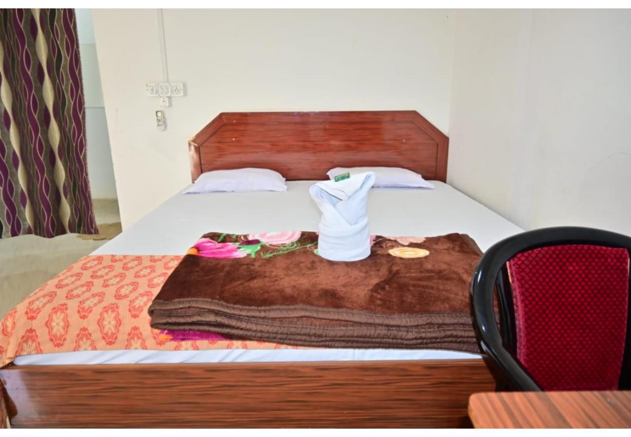 Moon Shine Garden Resort Lakshmanpur Kültér fotó