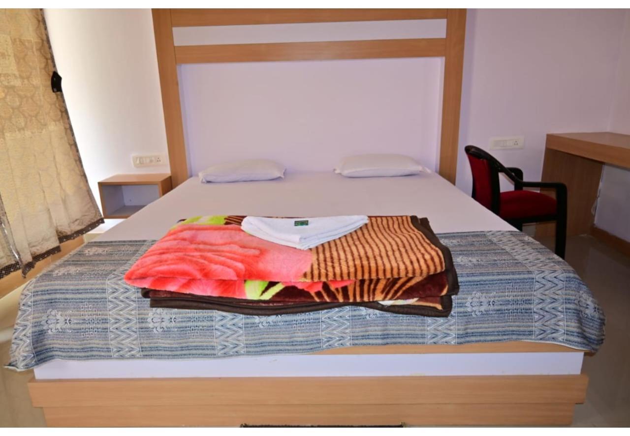 Moon Shine Garden Resort Lakshmanpur Kültér fotó