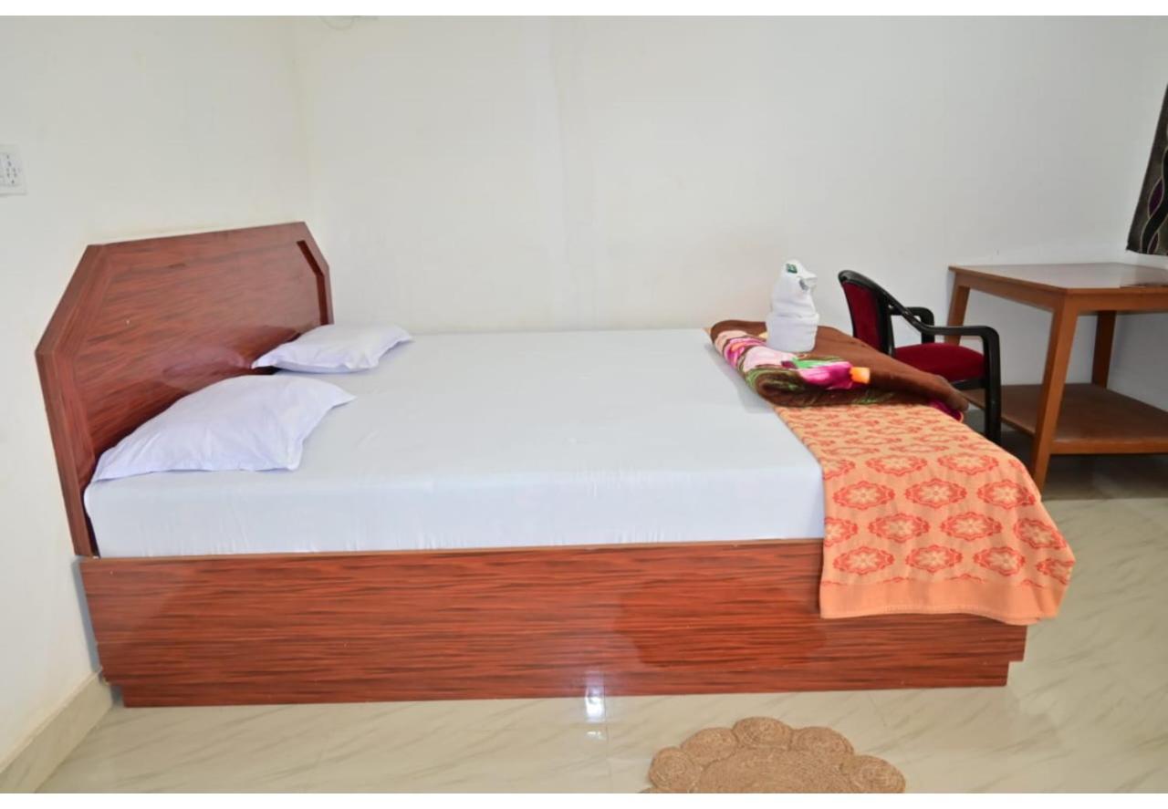 Moon Shine Garden Resort Lakshmanpur Kültér fotó