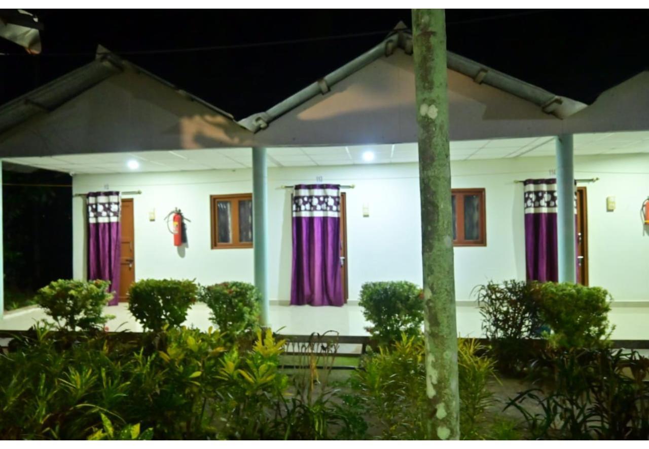Moon Shine Garden Resort Lakshmanpur Kültér fotó